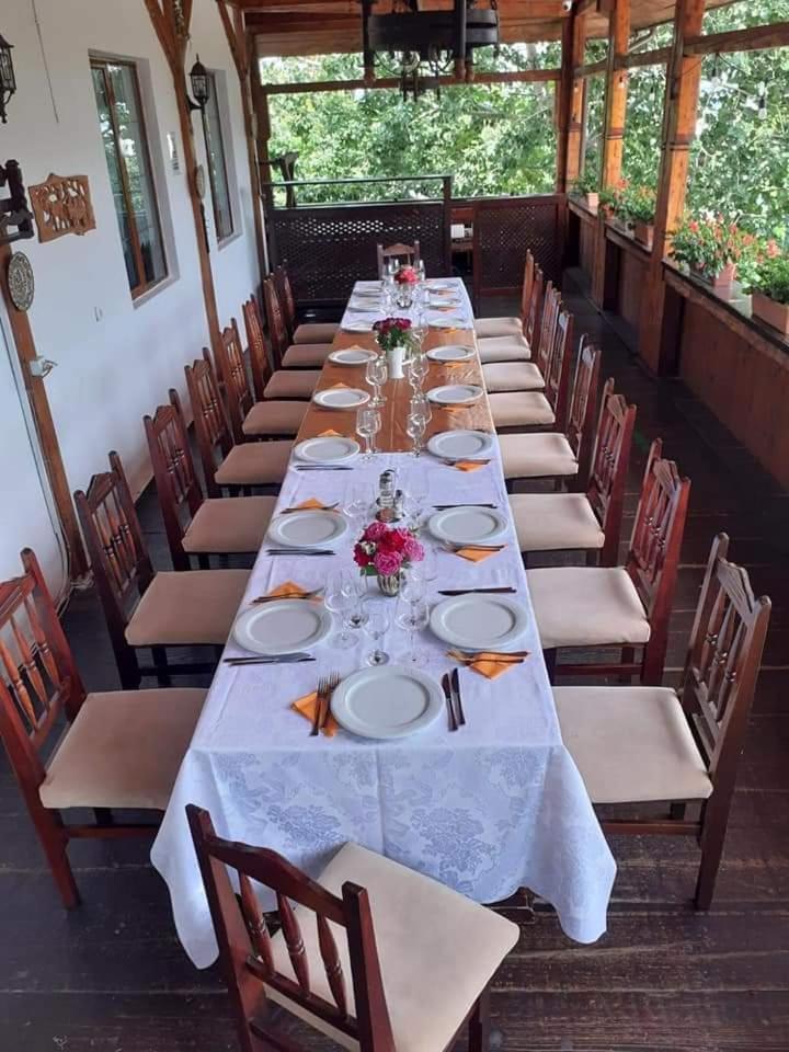Hotel Casa Boiereasca Iasi Esterno foto