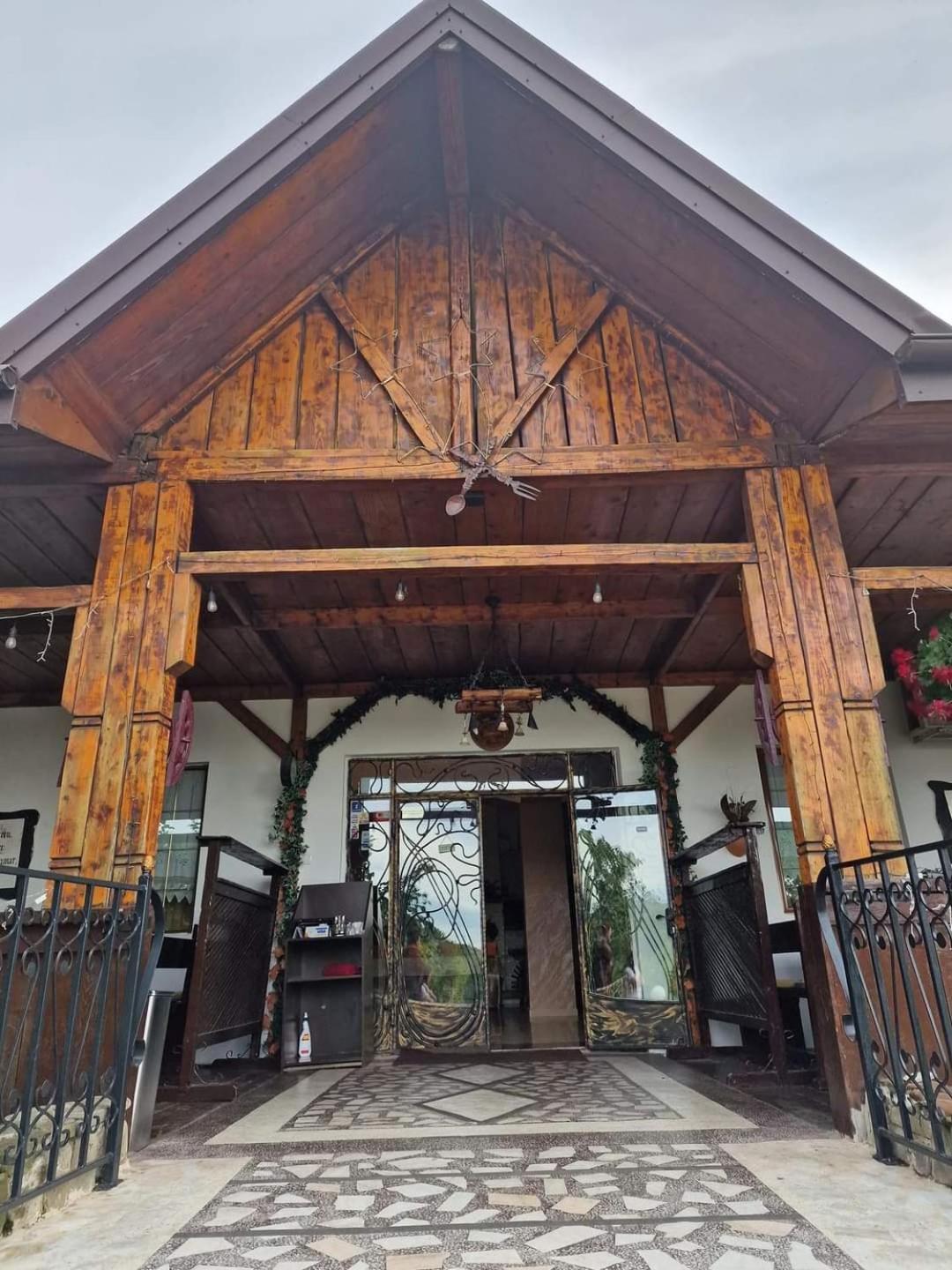 Hotel Casa Boiereasca Iasi Esterno foto