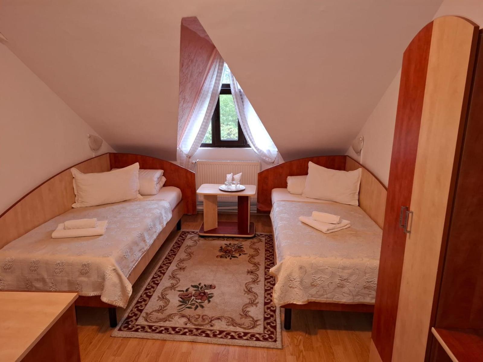 Hotel Casa Boiereasca Iasi Esterno foto