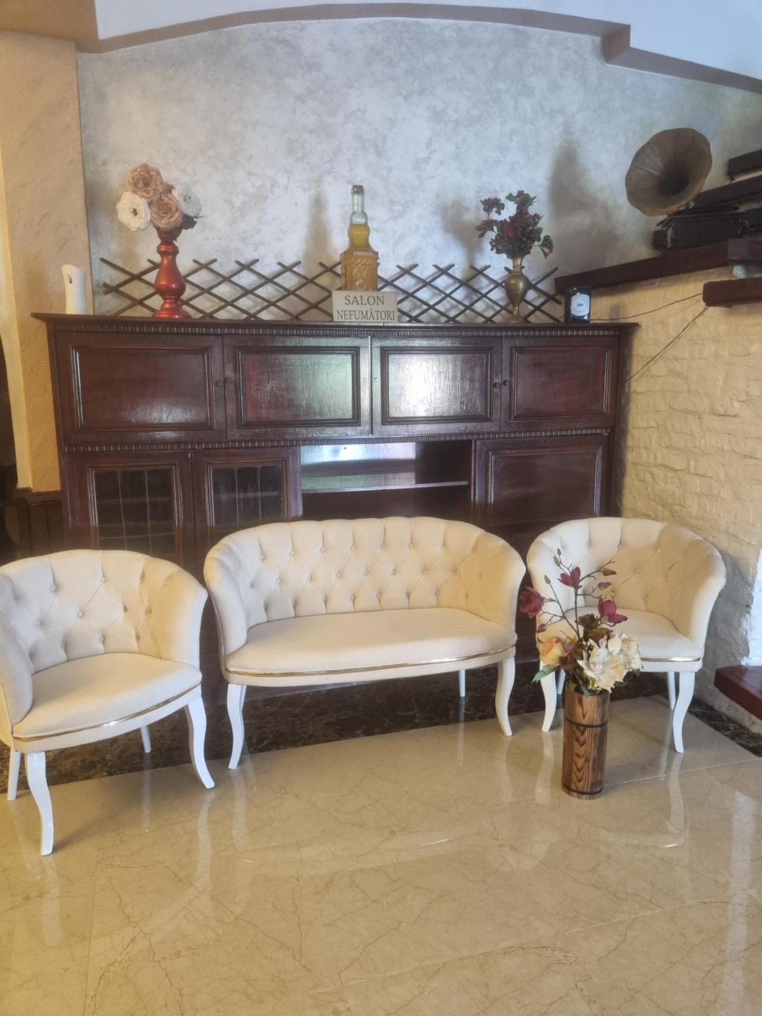 Hotel Casa Boiereasca Iasi Esterno foto