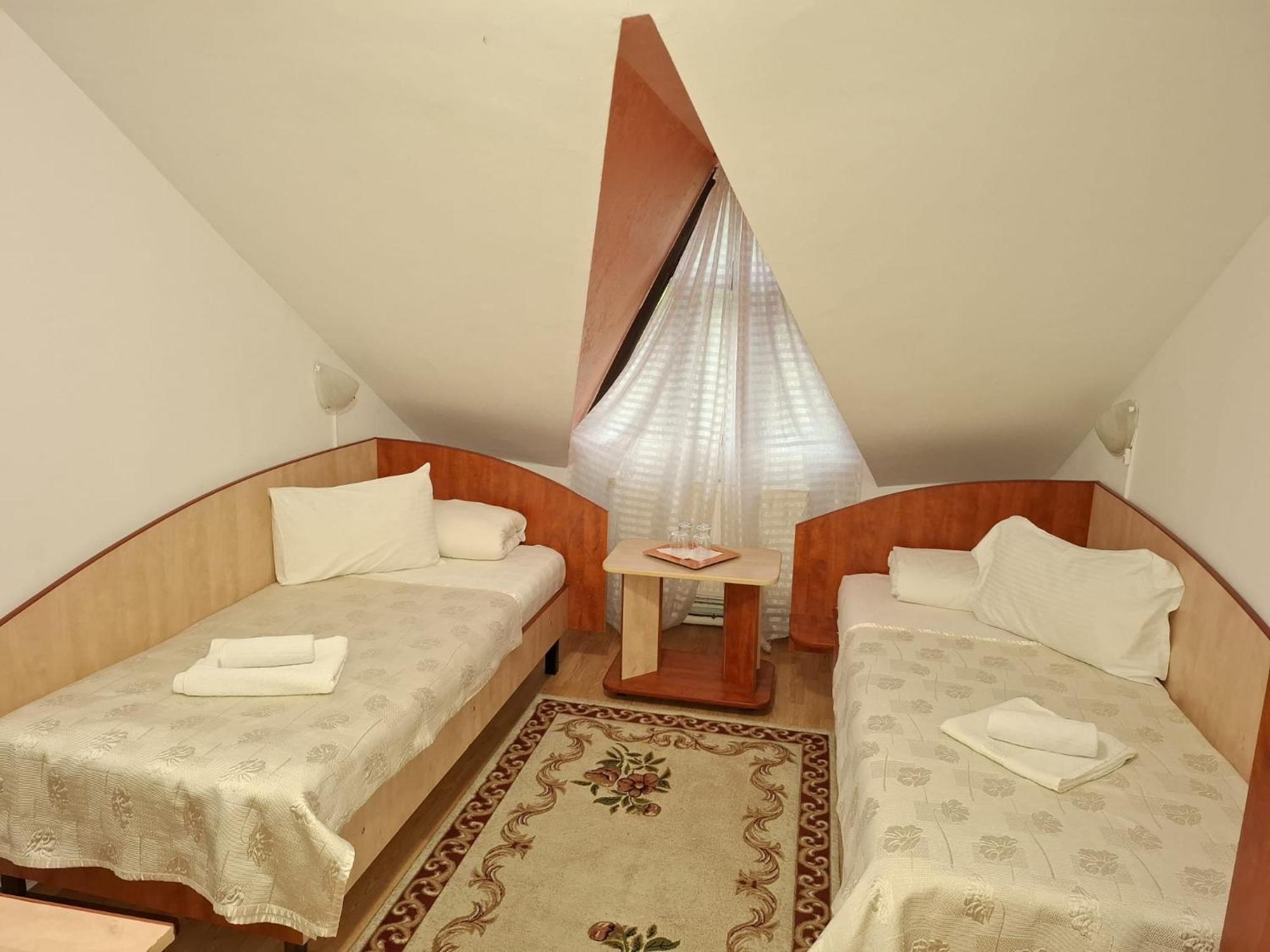 Hotel Casa Boiereasca Iasi Esterno foto