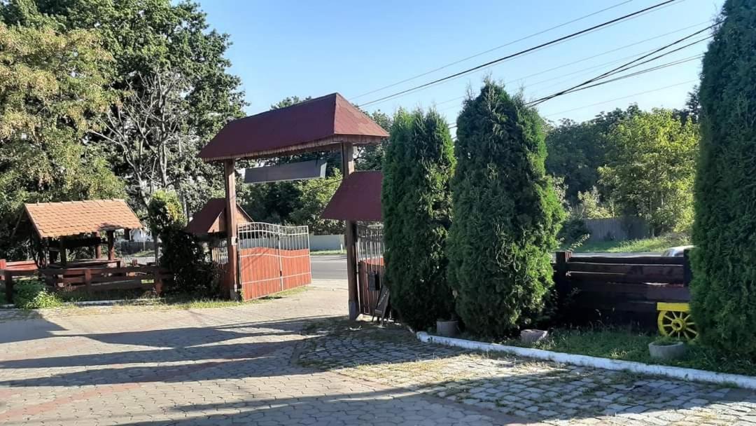 Hotel Casa Boiereasca Iasi Esterno foto