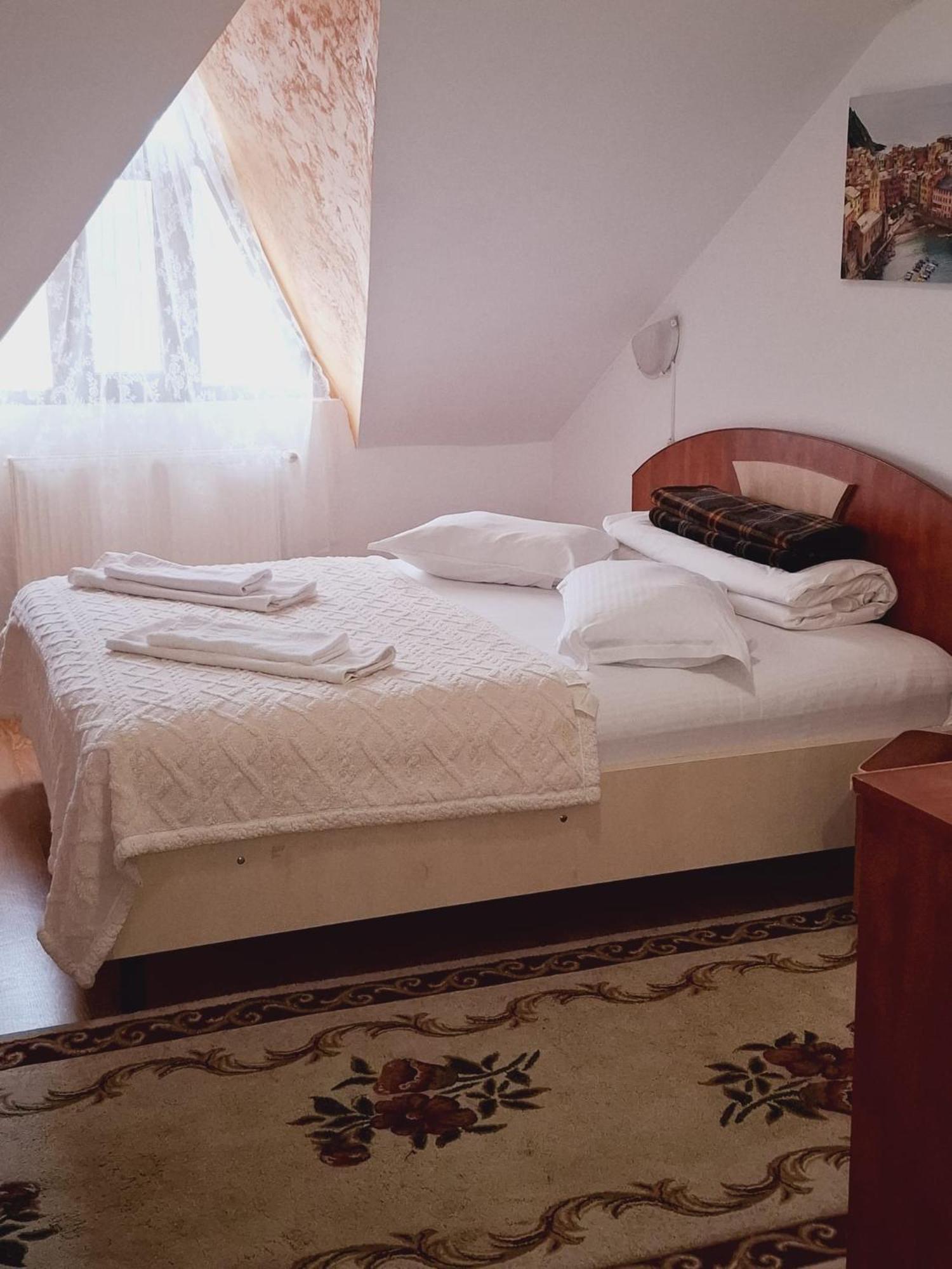 Hotel Casa Boiereasca Iasi Camera foto